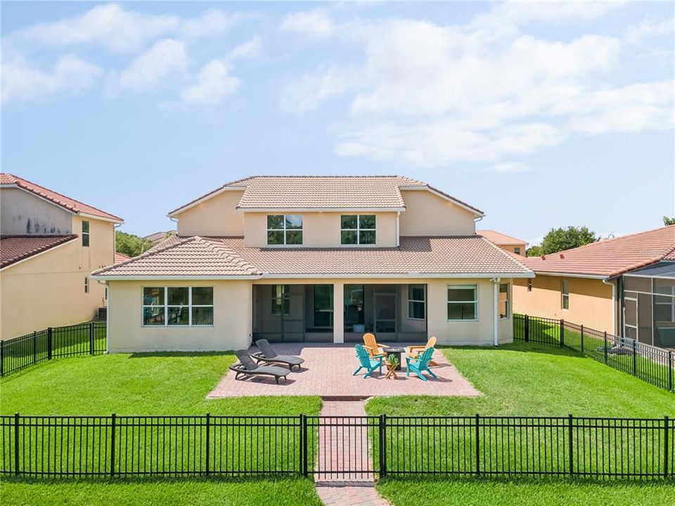 En Venta: $720,000 (4 camas, 3 baños, 3621 Pies cuadrados)