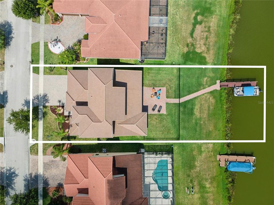 En Venta: $720,000 (4 camas, 3 baños, 3621 Pies cuadrados)