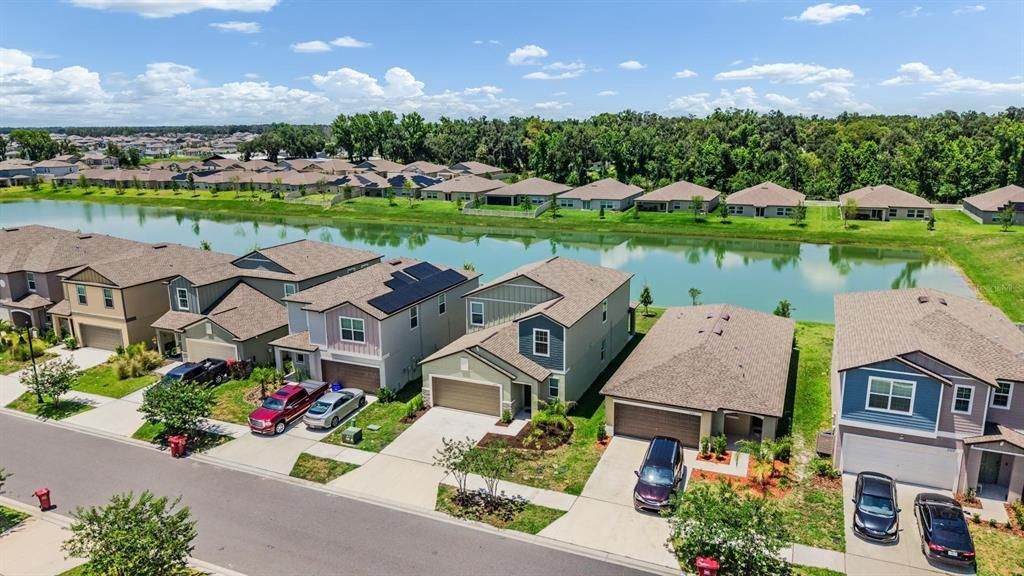 For Sale: $410,000 (5 beds, 2 baths, 2415 Square Feet)