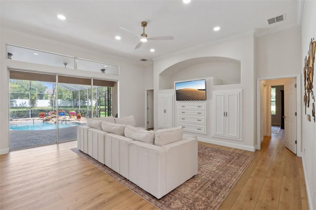 For Sale: $965,000 (4 beds, 3 baths, 2685 Square Feet)