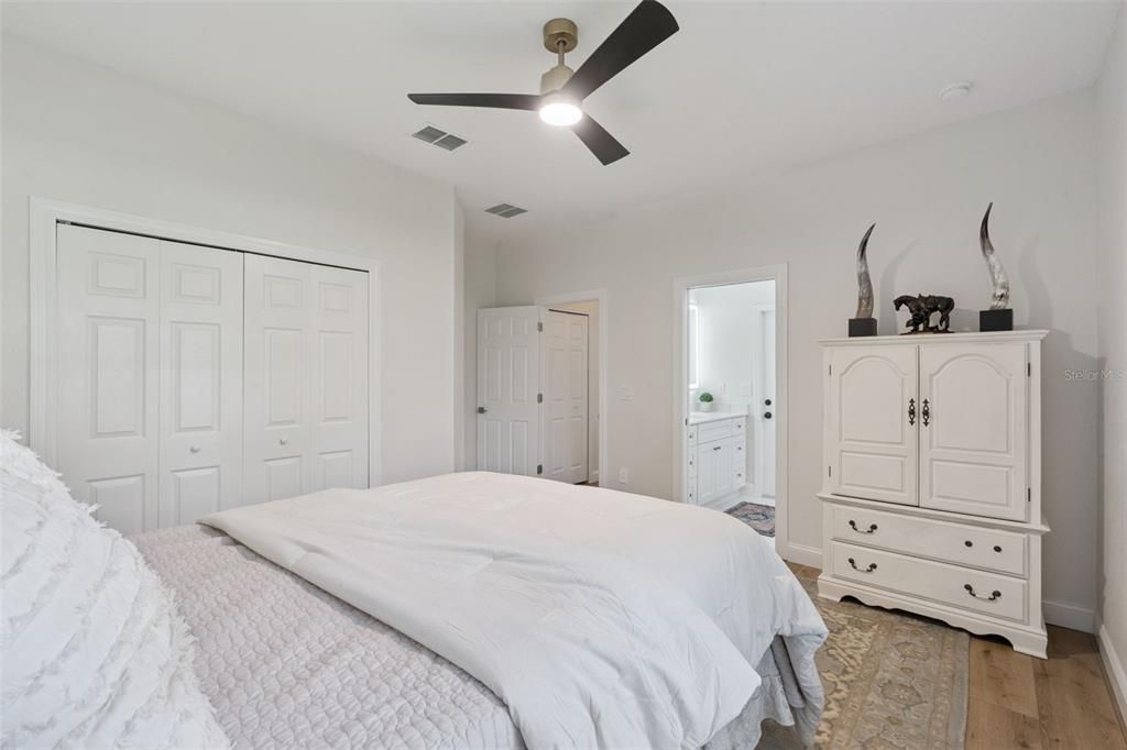For Sale: $965,000 (4 beds, 3 baths, 2685 Square Feet)
