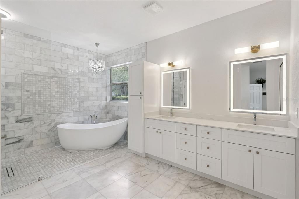 For Sale: $965,000 (4 beds, 3 baths, 2685 Square Feet)