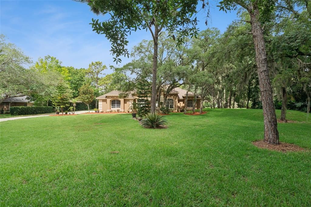 For Sale: $965,000 (4 beds, 3 baths, 2685 Square Feet)