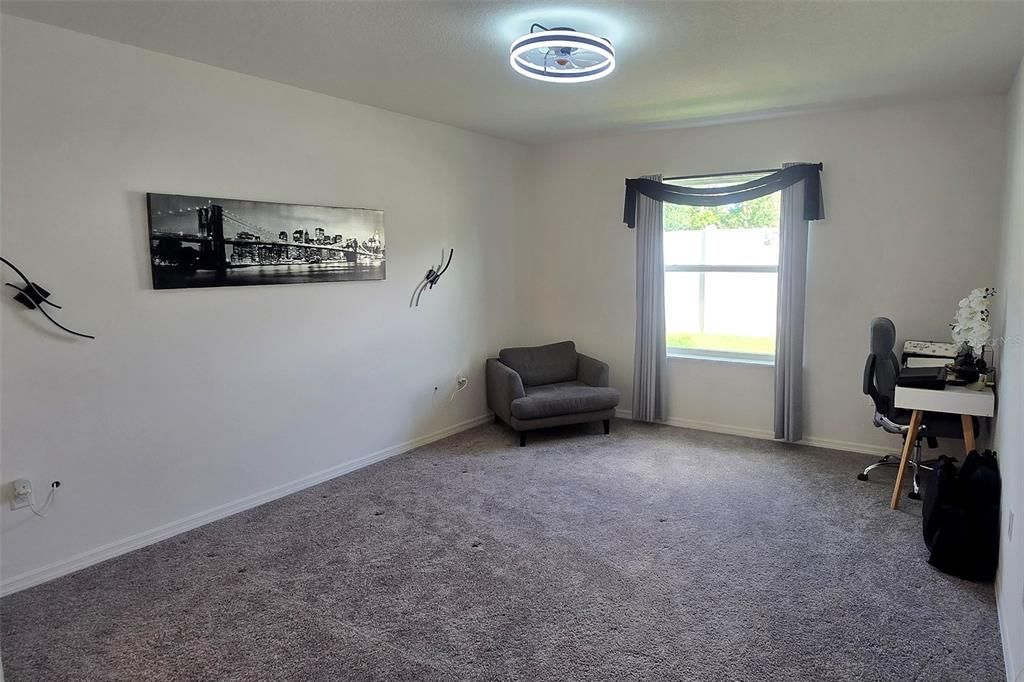 En Venta: $327,900 (3 camas, 2 baños, 1677 Pies cuadrados)