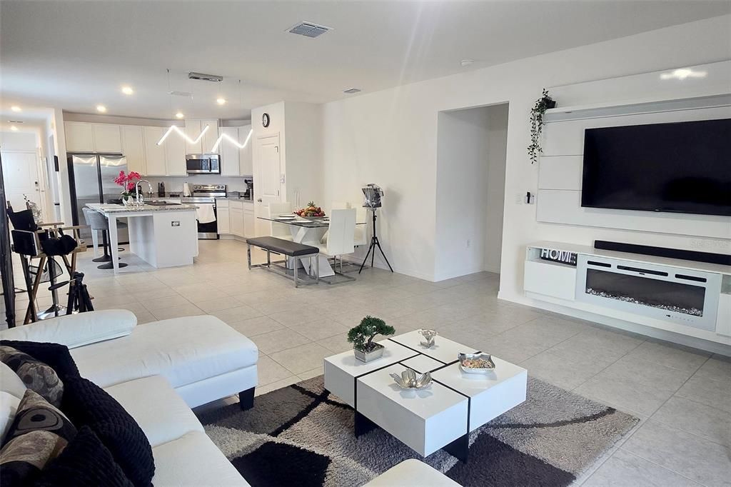 En Venta: $327,900 (3 camas, 2 baños, 1677 Pies cuadrados)