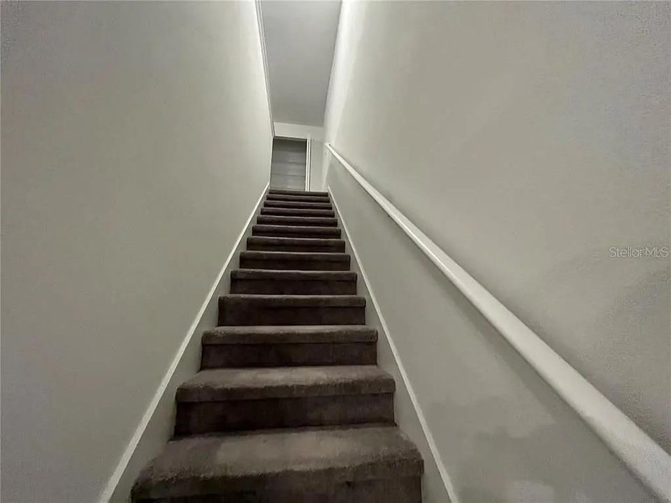 For Rent: $2,095 (3 beds, 2 baths, 1666 Square Feet)