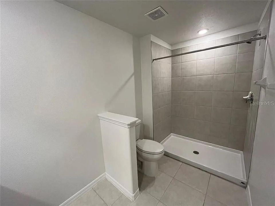 For Rent: $2,095 (3 beds, 2 baths, 1666 Square Feet)