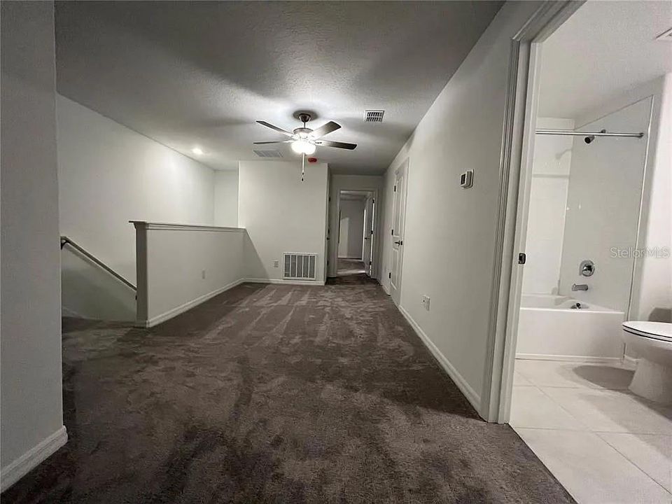For Rent: $2,095 (3 beds, 2 baths, 1666 Square Feet)