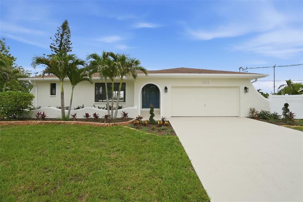 For Sale: $739,000 (3 beds, 2 baths, 1831 Square Feet)
