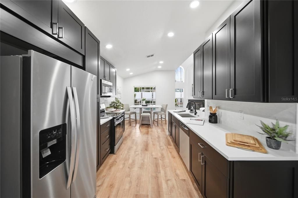 Active With Contract: $479,900 (3 beds, 2 baths, 1772 Square Feet)
