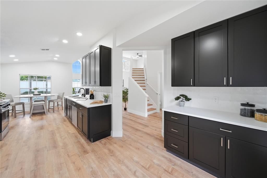 Active With Contract: $479,900 (3 beds, 2 baths, 1772 Square Feet)