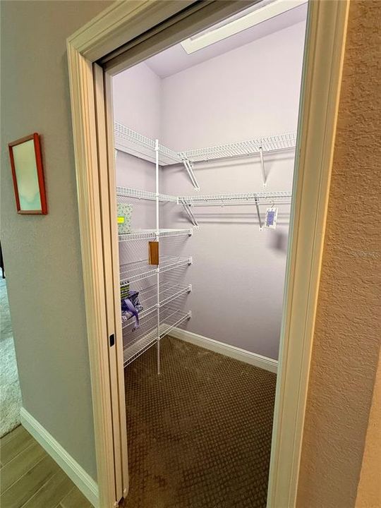 En Venta: $655,000 (3 camas, 2 baños, 2761 Pies cuadrados)