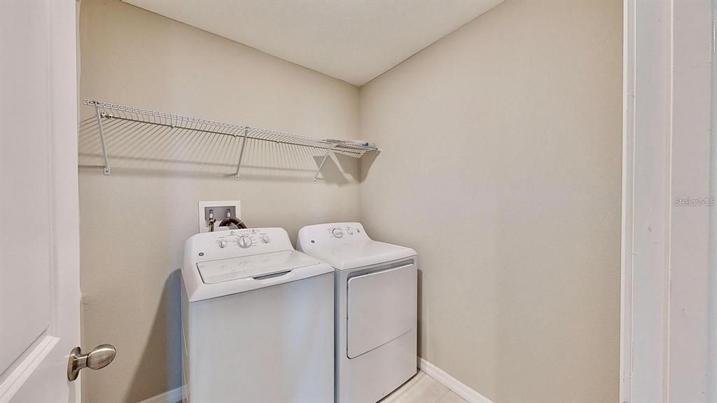 En Venta: $474,995 (4 camas, 2 baños, 2584 Pies cuadrados)