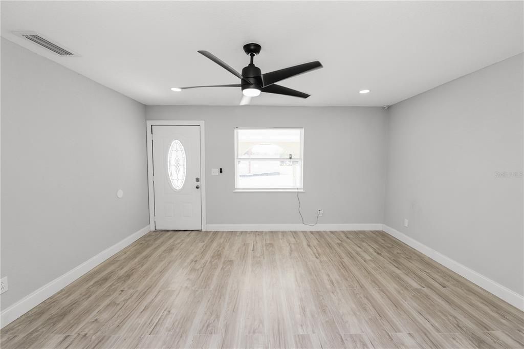 For Sale: $450,000 (4 beds, 2 baths, 2255 Square Feet)