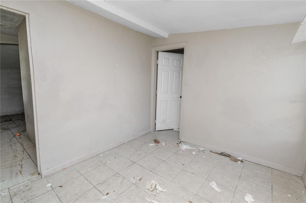 For Sale: $450,000 (4 beds, 2 baths, 2255 Square Feet)