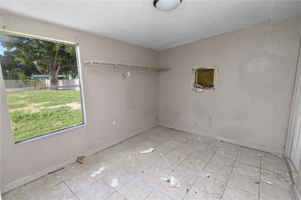 For Sale: $450,000 (4 beds, 2 baths, 2255 Square Feet)