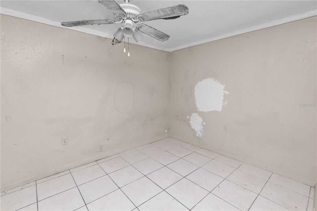 For Sale: $450,000 (4 beds, 2 baths, 2255 Square Feet)