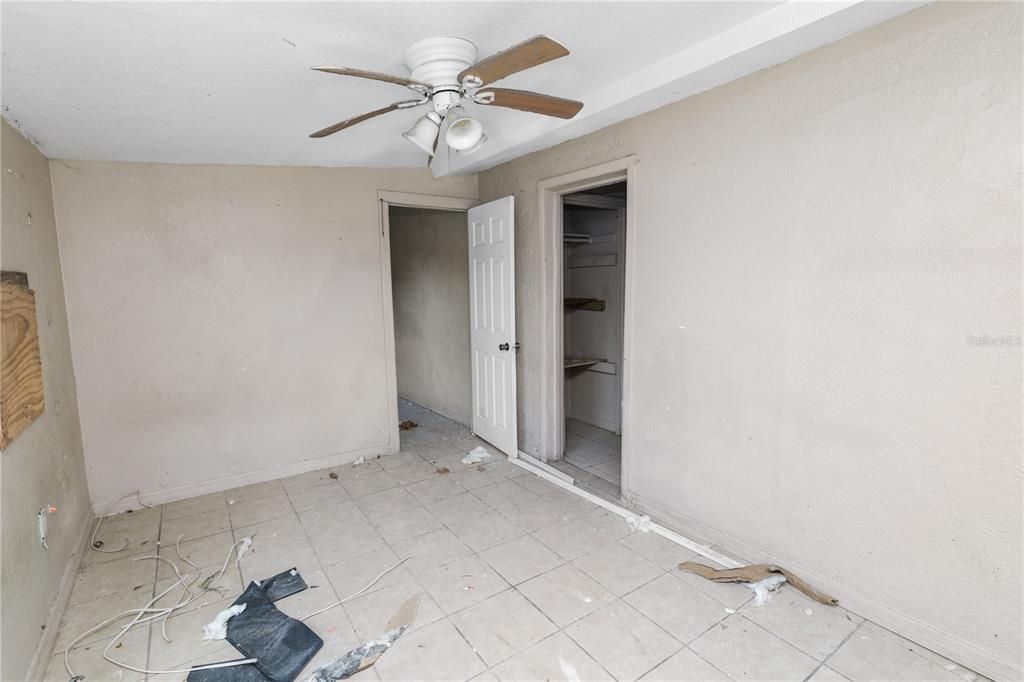 For Sale: $450,000 (4 beds, 2 baths, 2255 Square Feet)