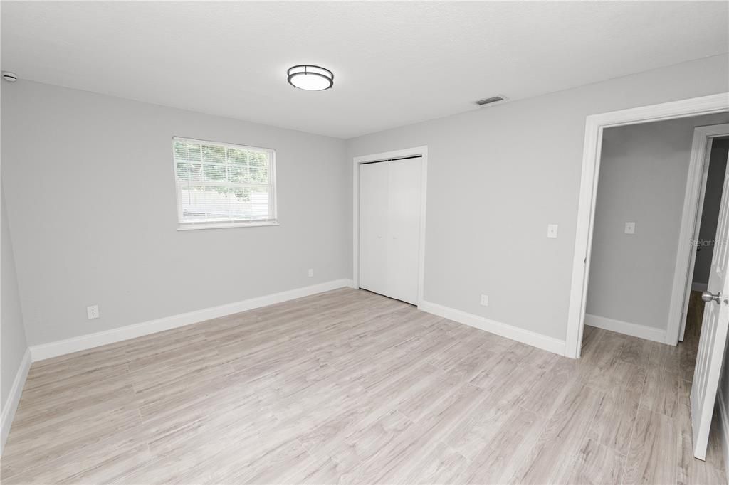 For Sale: $450,000 (4 beds, 2 baths, 2255 Square Feet)