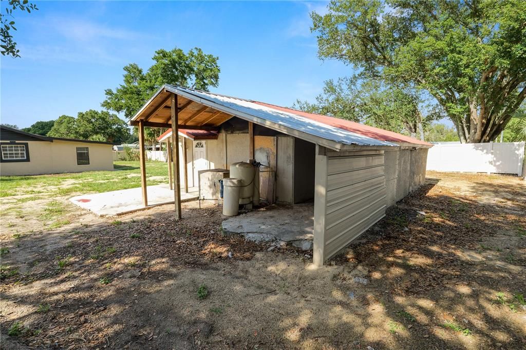 For Sale: $450,000 (4 beds, 2 baths, 2255 Square Feet)
