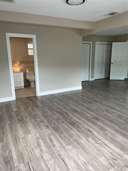 For Sale: $450,000 (4 beds, 2 baths, 2255 Square Feet)