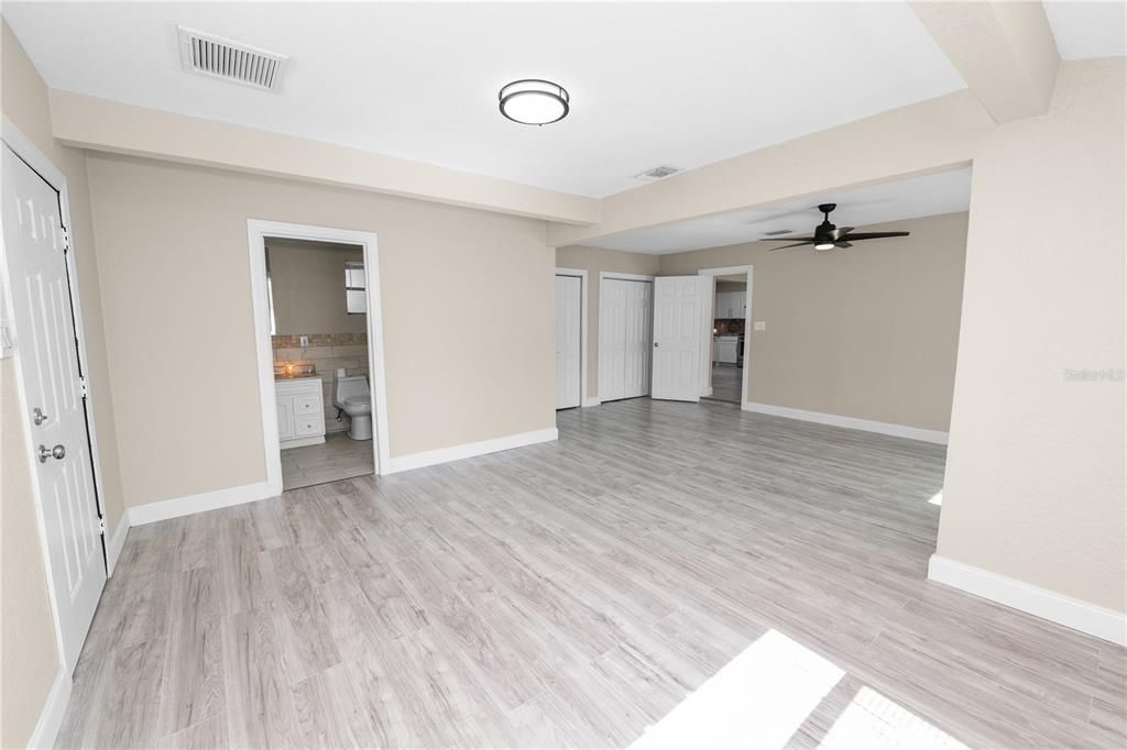 For Sale: $450,000 (4 beds, 2 baths, 2255 Square Feet)