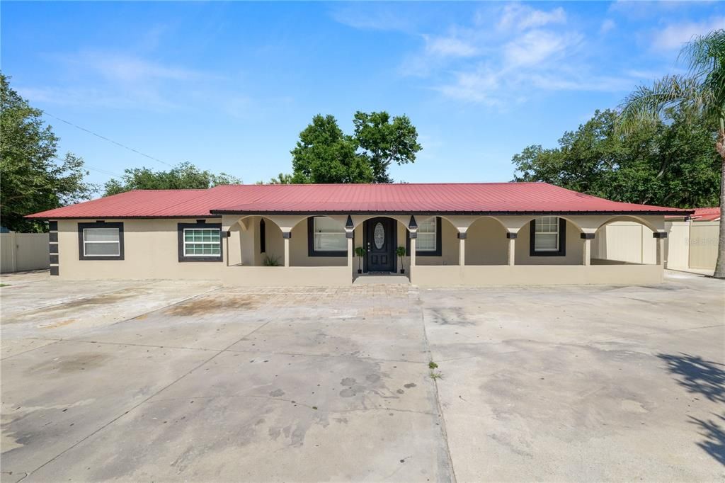 For Sale: $450,000 (4 beds, 2 baths, 2255 Square Feet)