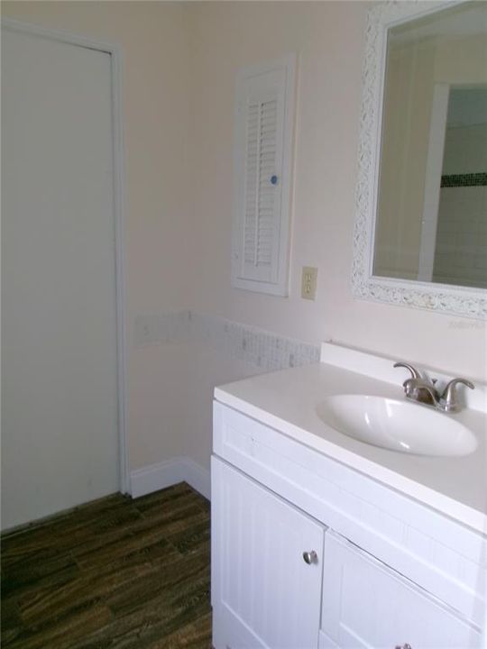 For Sale: $222,500 (3 beds, 2 baths, 1378 Square Feet)