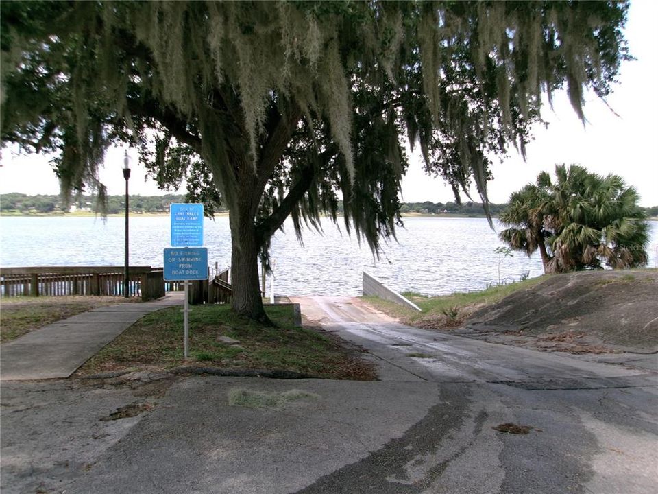 For Sale: $222,500 (3 beds, 2 baths, 1378 Square Feet)