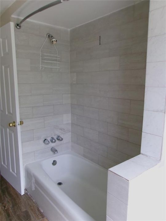 For Sale: $222,500 (3 beds, 2 baths, 1378 Square Feet)