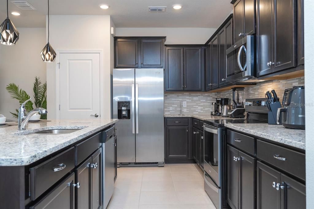 En Venta: $489,000 (5 camas, 4 baños, 2293 Pies cuadrados)