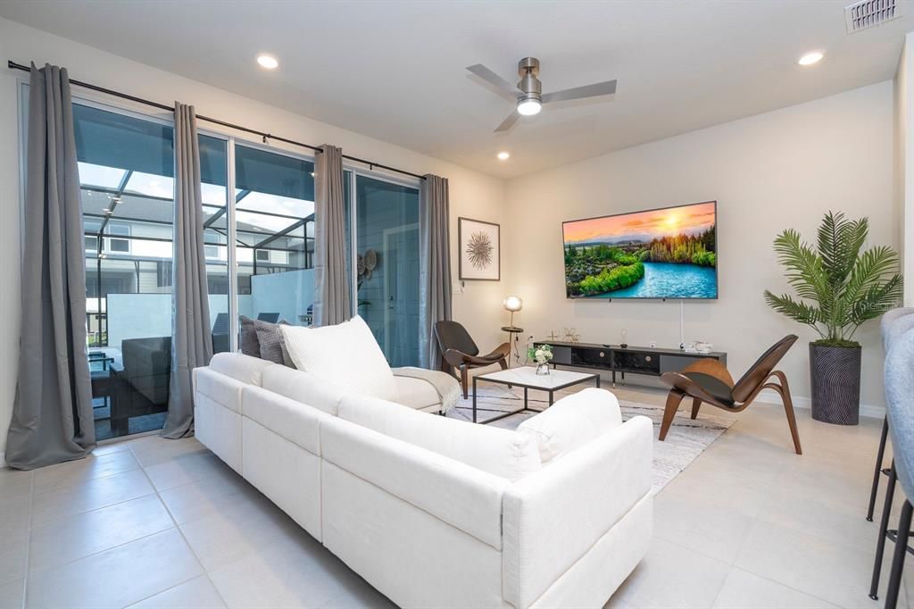 En Venta: $489,000 (5 camas, 4 baños, 2293 Pies cuadrados)