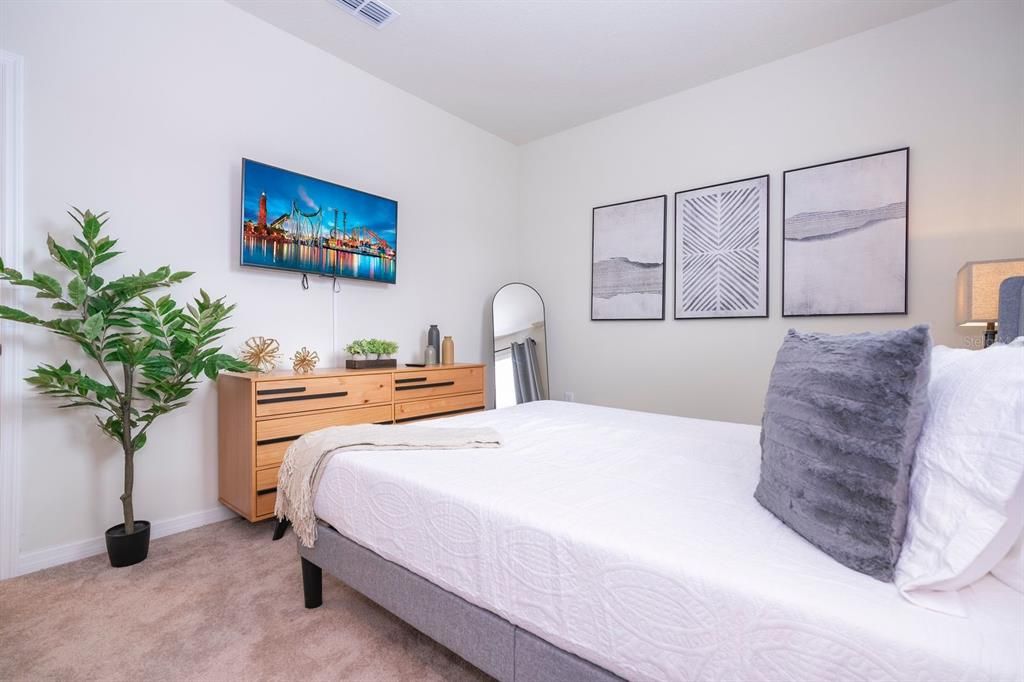 En Venta: $489,000 (5 camas, 4 baños, 2293 Pies cuadrados)