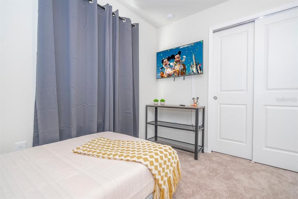 En Venta: $489,000 (5 camas, 4 baños, 2293 Pies cuadrados)