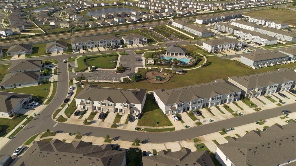 В аренду: $2,400 (3 спален, 2 ванн, 1463 Квадратных фут)