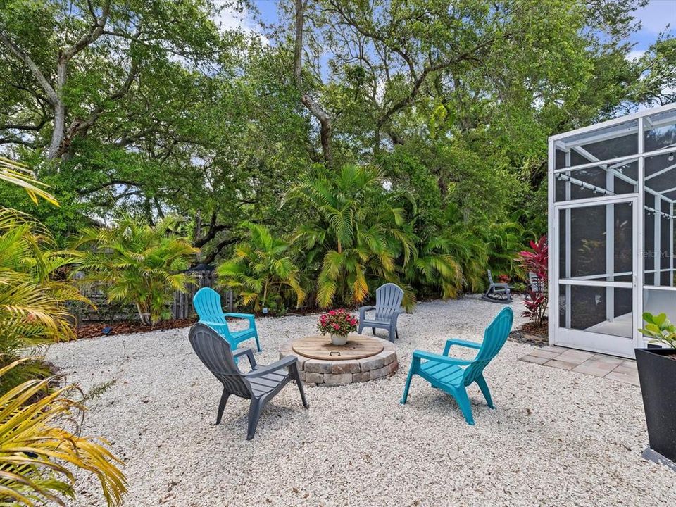 For Sale: $819,950 (4 beds, 3 baths, 2146 Square Feet)