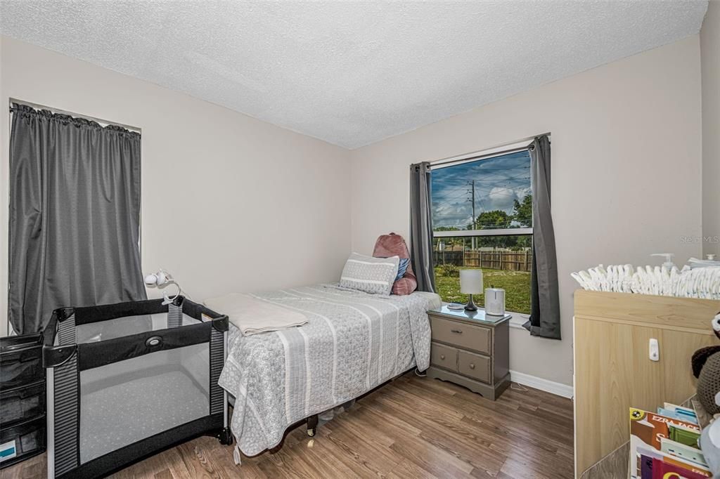 For Sale: $295,000 (2 beds, 2 baths, 918 Square Feet)