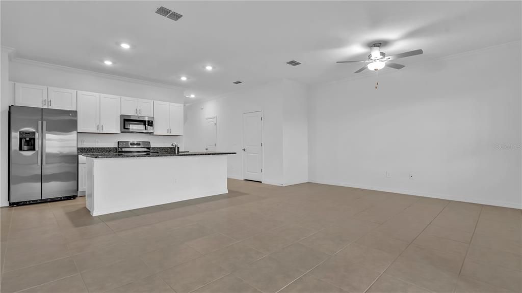 В аренду: $2,250 (3 спален, 2 ванн, 1601 Квадратных фут)