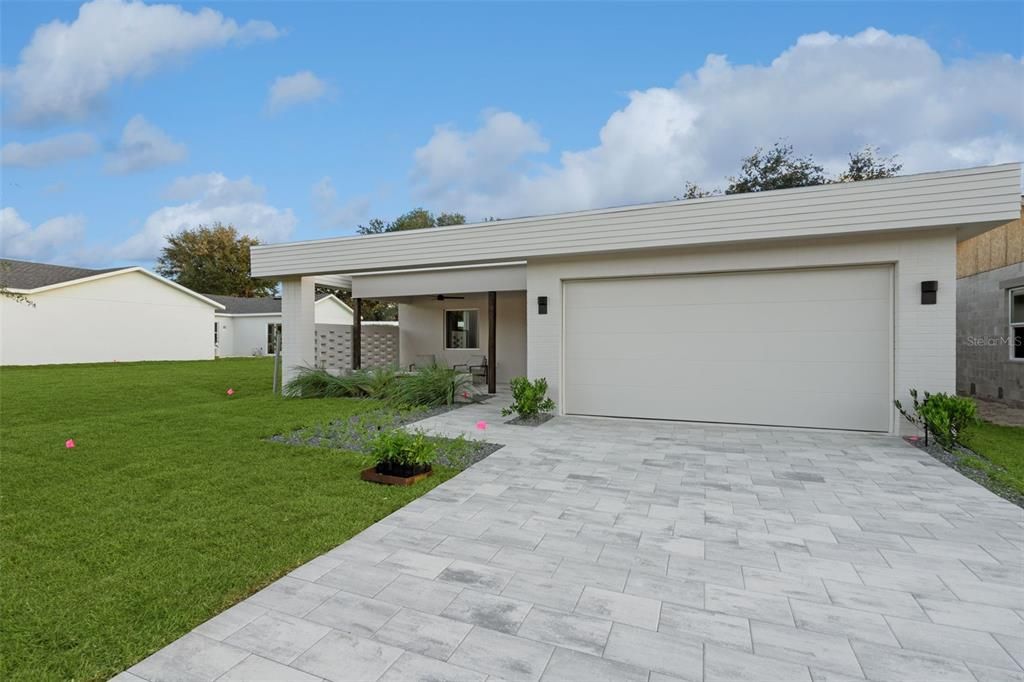 For Sale: $409,900 (3 beds, 2 baths, 1659 Square Feet)