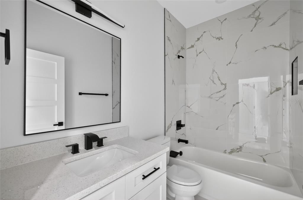 Active With Contract: $419,900 (4 beds, 2 baths, 1841 Square Feet)
