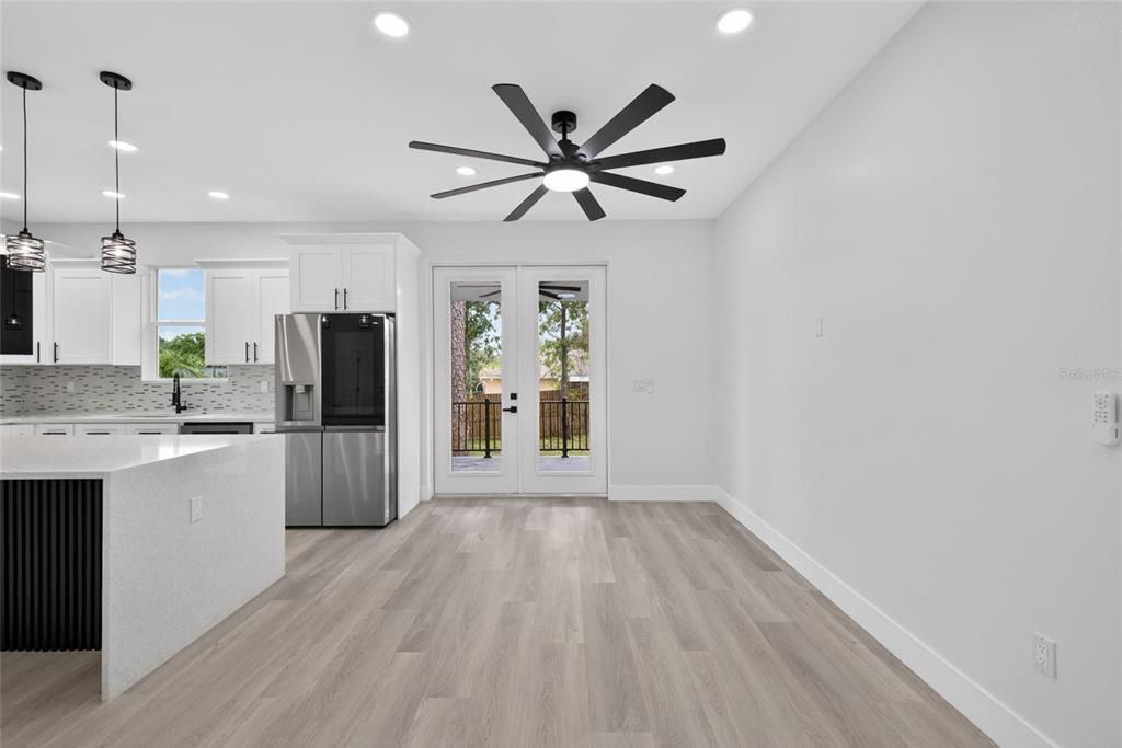 Active With Contract: $419,900 (4 beds, 2 baths, 1841 Square Feet)