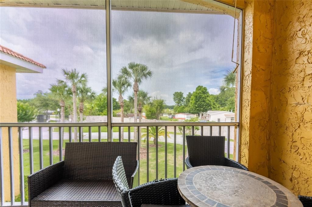 For Sale: $230,000 (1 beds, 1 baths, 750 Square Feet)