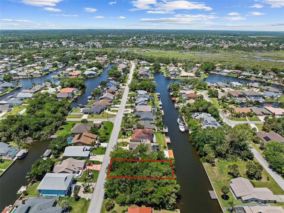 待售: $210,000 (0.20 acres)