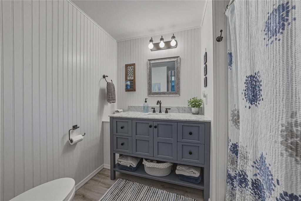 Active With Contract: $124,900 (2 beds, 2 baths, 960 Square Feet)