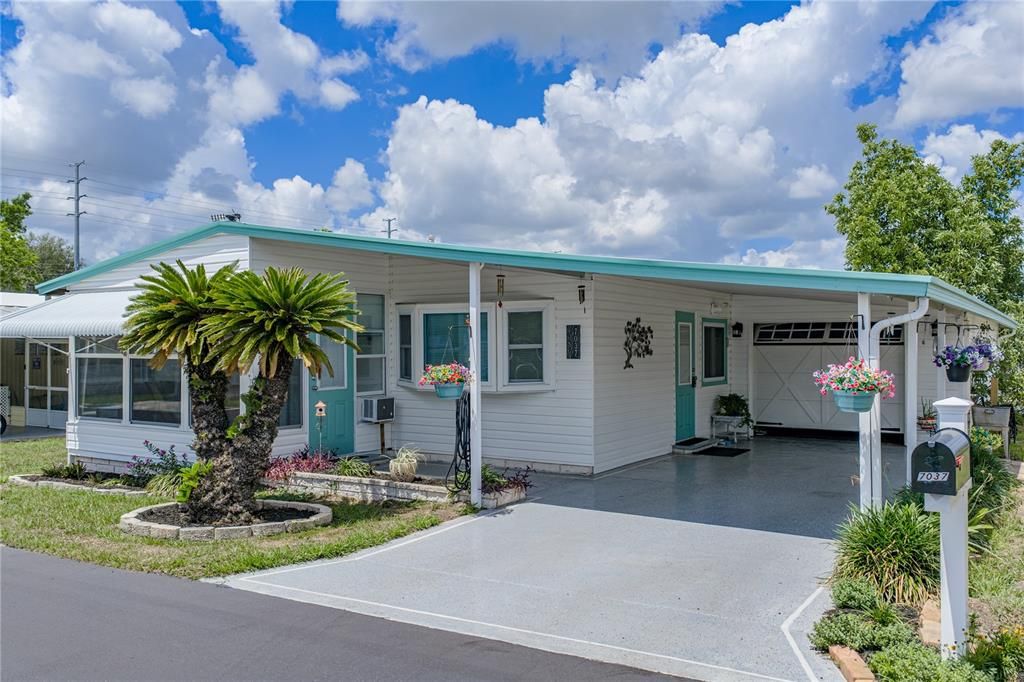 Active With Contract: $124,900 (2 beds, 2 baths, 960 Square Feet)