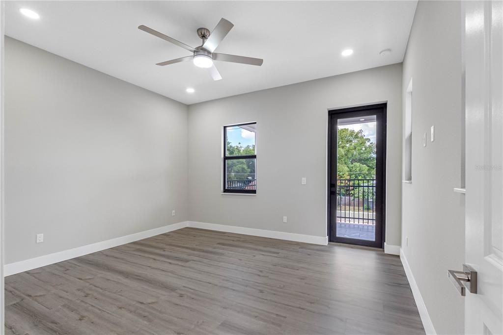 En Venta: $515,000 (3 camas, 2 baños, 1833 Pies cuadrados)