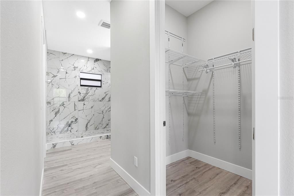 En Venta: $515,000 (3 camas, 2 baños, 1833 Pies cuadrados)