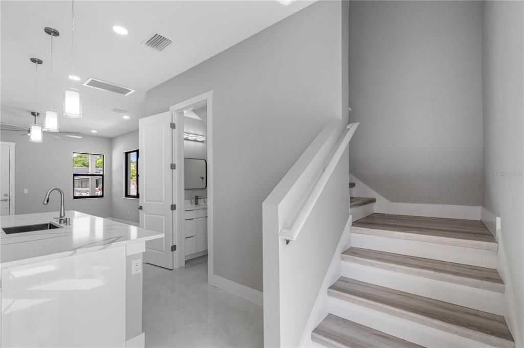En Venta: $515,000 (3 camas, 2 baños, 1833 Pies cuadrados)