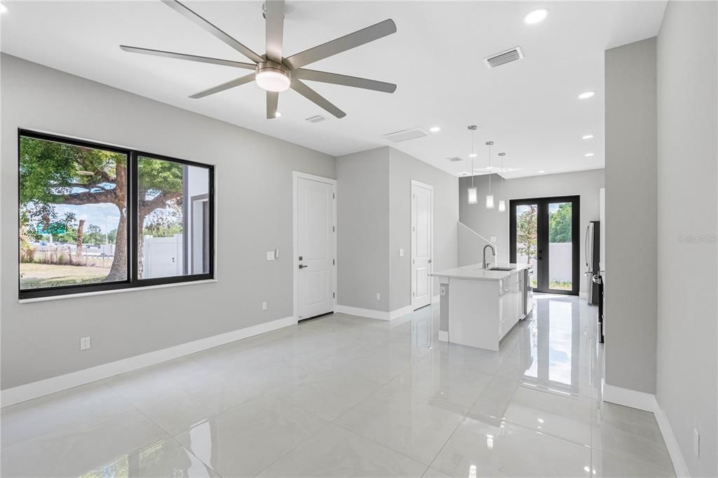 En Venta: $515,000 (3 camas, 2 baños, 1833 Pies cuadrados)