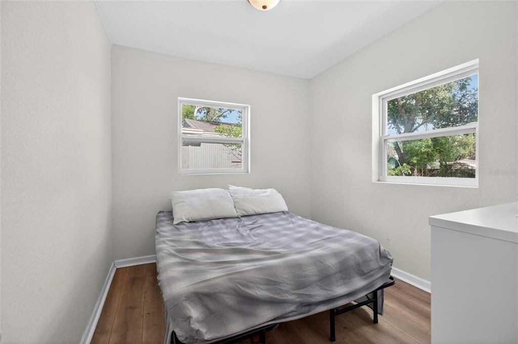 For Sale: $315,000 (4 beds, 2 baths, 1088 Square Feet)
